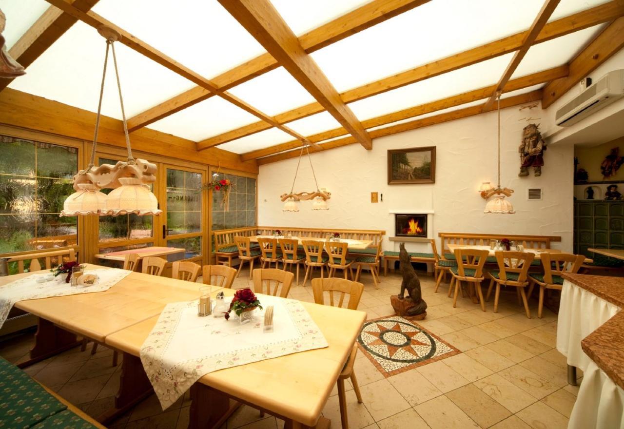 Gasthaus Zur Wolfsschlucht 호텔 Sugenheim 외부 사진